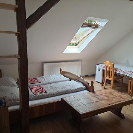 Podkrovni Apartman Olomouc Bagian luar foto